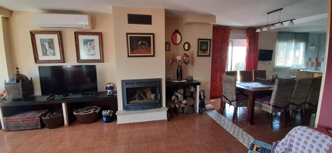 Villa Alfaguara-Holiday Home Granada & Sierra Nevada Экстерьер фото